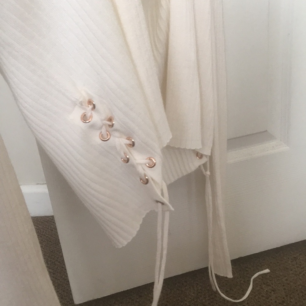 Sweater - Picture 2 of 2